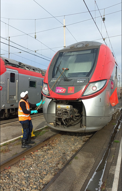 nettoyage pare-brise trains SNCF